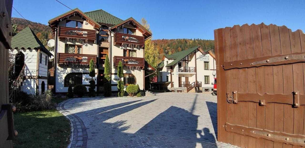 Girska Sonata Hotel & Apartments Mykulytschyn Exterior foto